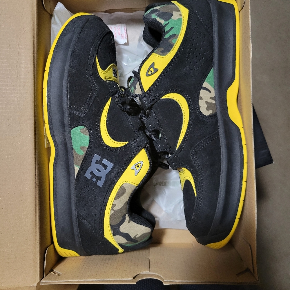 Dc shoes x Thrasher magazine kalynx 0 12s